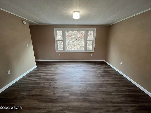 5th image of 150 Fairmont Dr