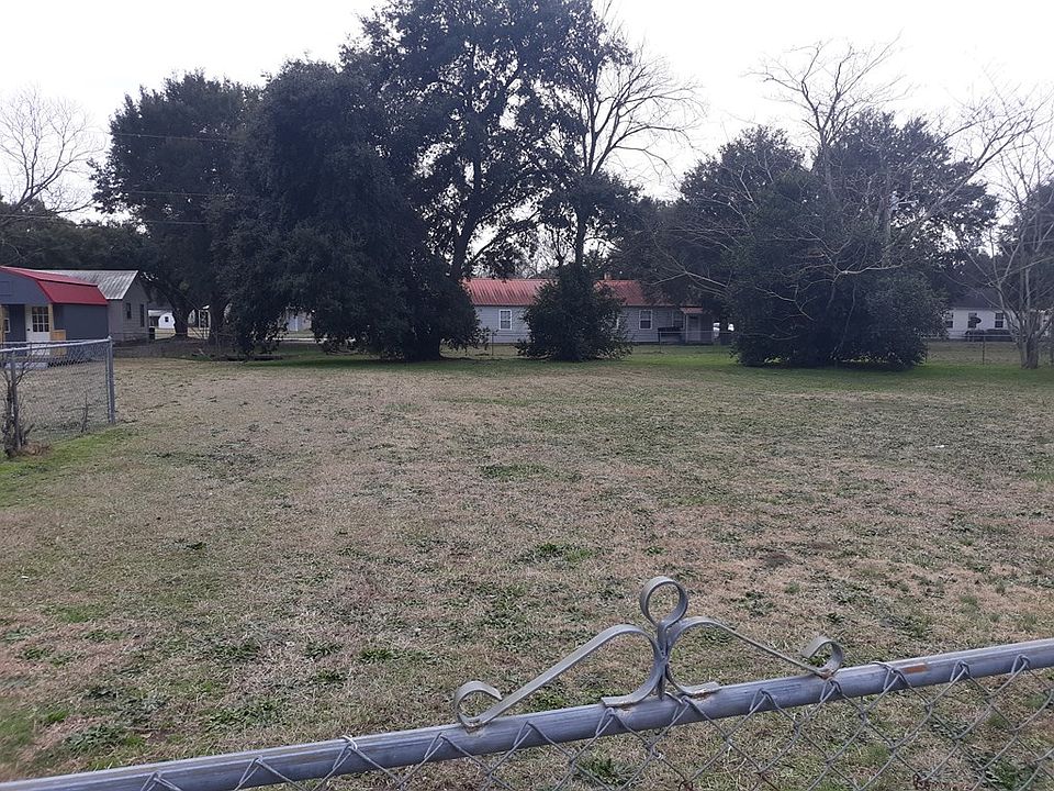 2nd image of 20 Cherry St