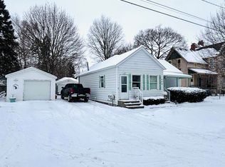 405 W John St, Bay City, MI 48706