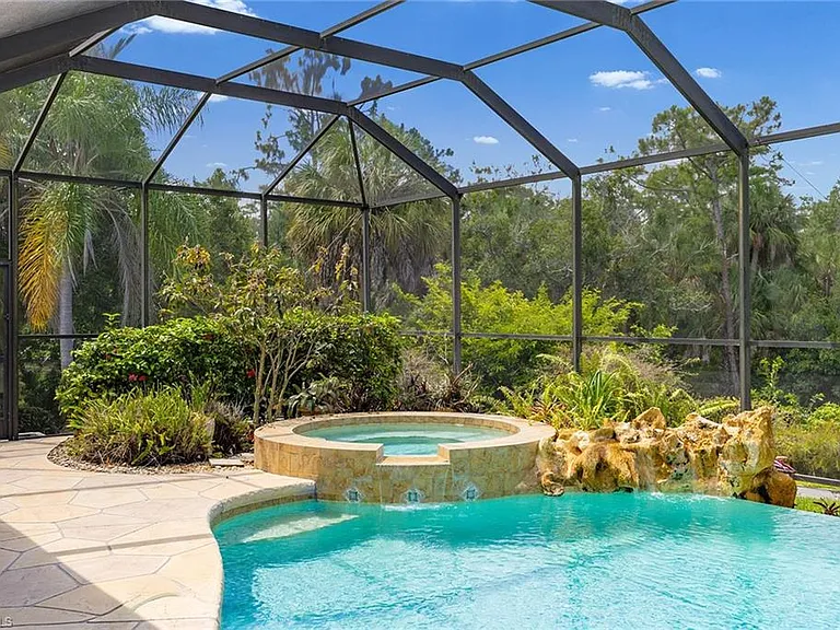 25820 Creekbend Dr — Photo 31