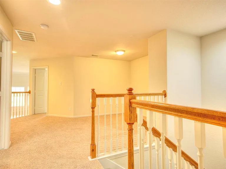 1139 Glenwood Canyon Ln — Photo 22