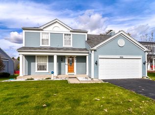 1800 Mission Hills Dr, Elgin, IL 60123