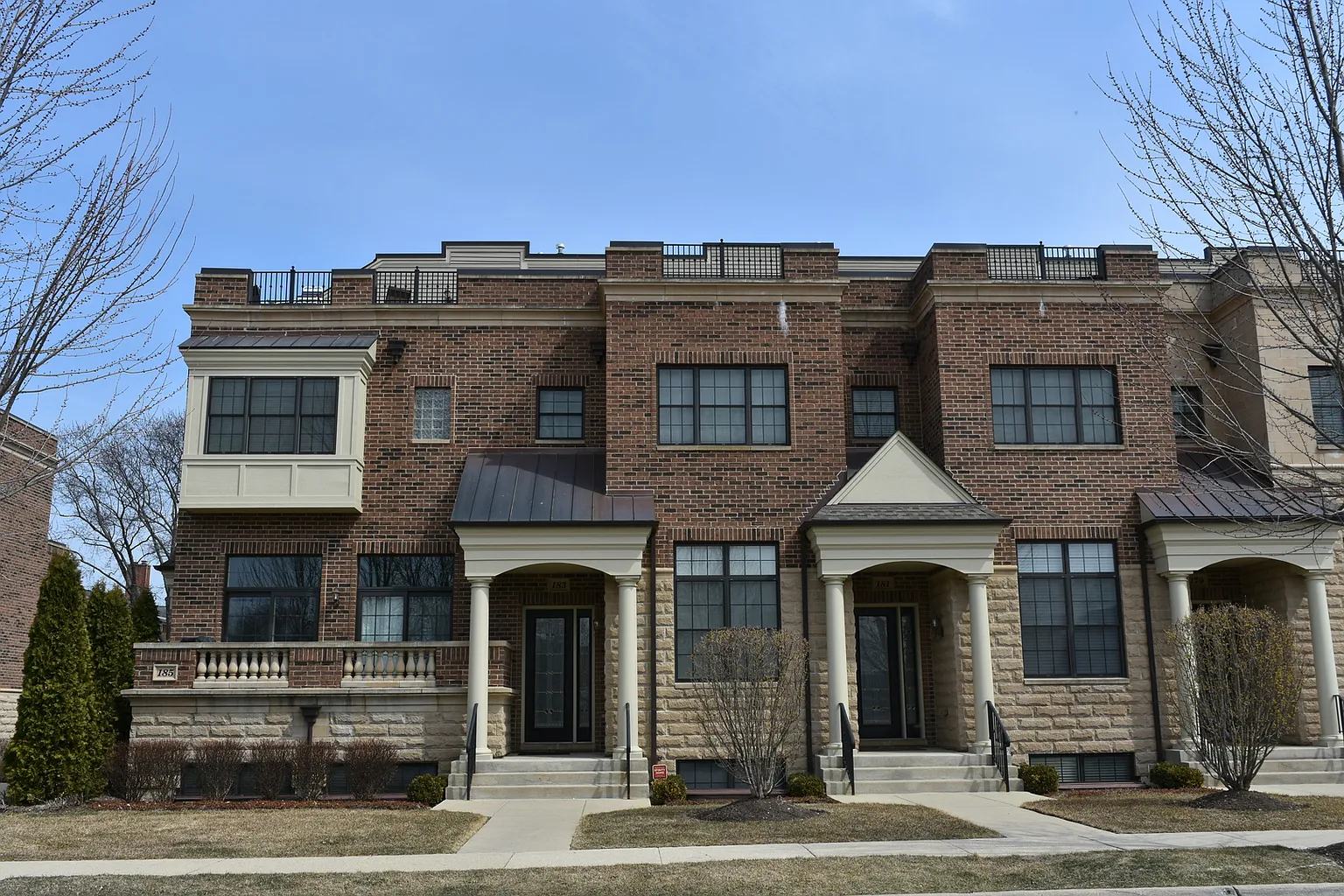 183 N Hickory Ave #8 photo 1