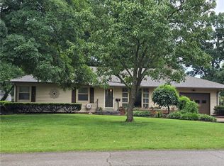 620 Lakin Dr, Fort Scott, KS 66701