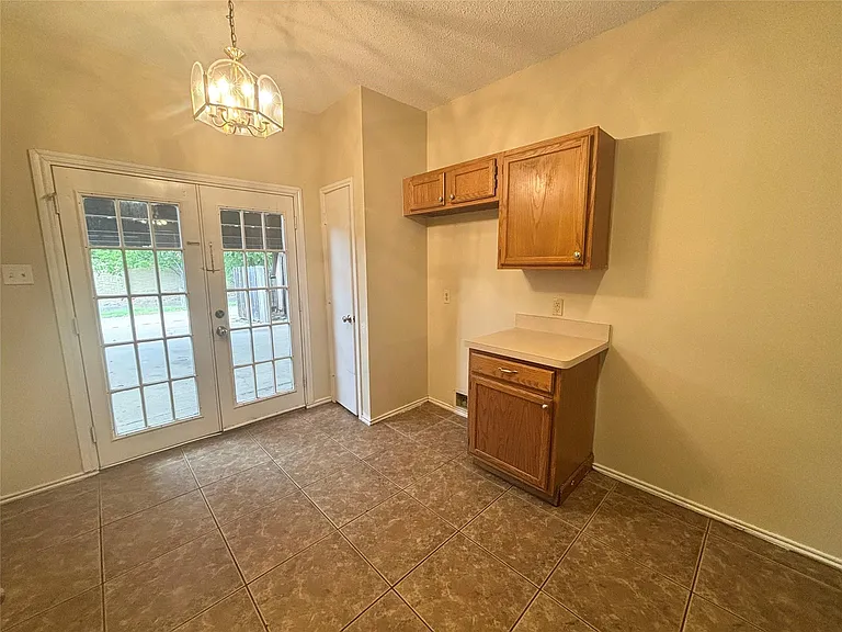 2915 Roxboro Rd — Photo 7