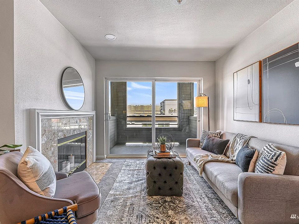 1st image of 1504 Aurora Ave N APT 211