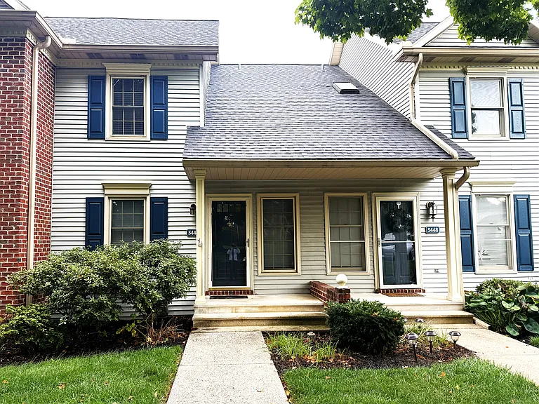 5446 Oxford Dr — Photo 1