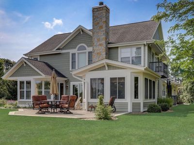 W330N295 County Road C, Delafield, WI, 53018