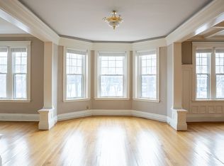 489 Boylston St #2, Brookline, MA 02445