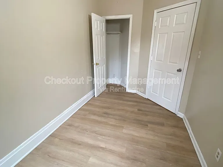 4704 Michigan Ave — Photo 6