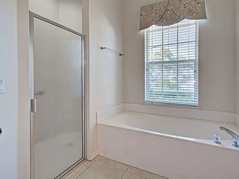 910 Bramley Ct #6 — Photo 24