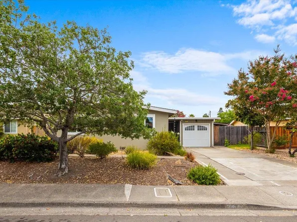 232 Twin Oaks Way, Healdsburg, CA 95448