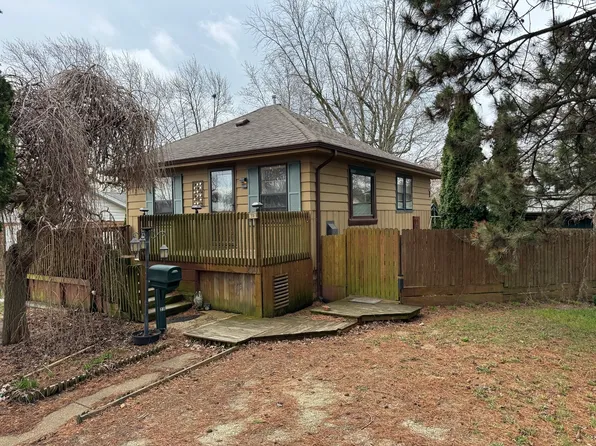 230 E Holmes St, Paxton, IL 60957