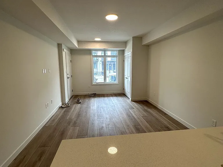 824 Woolwich St #175 — Photo 4
