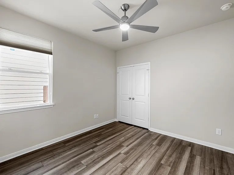 1524 Elise Ave — Photo 15