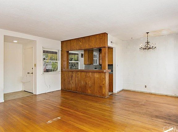 4th image of 5312 W 140th St