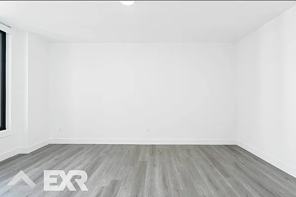 Rented by EXR | media 19