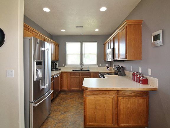 4th image of 3103 S Highlands Blvd