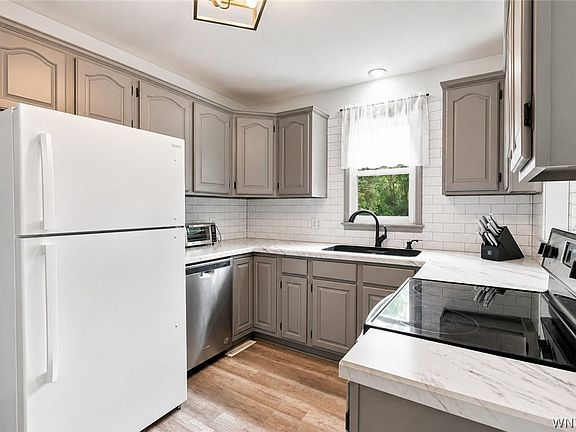 5th image of 2146 Langdon Rd