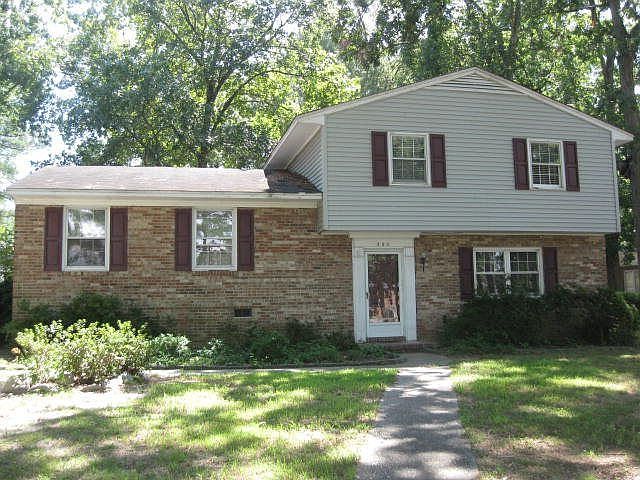 1st image of 303 Martin Dr