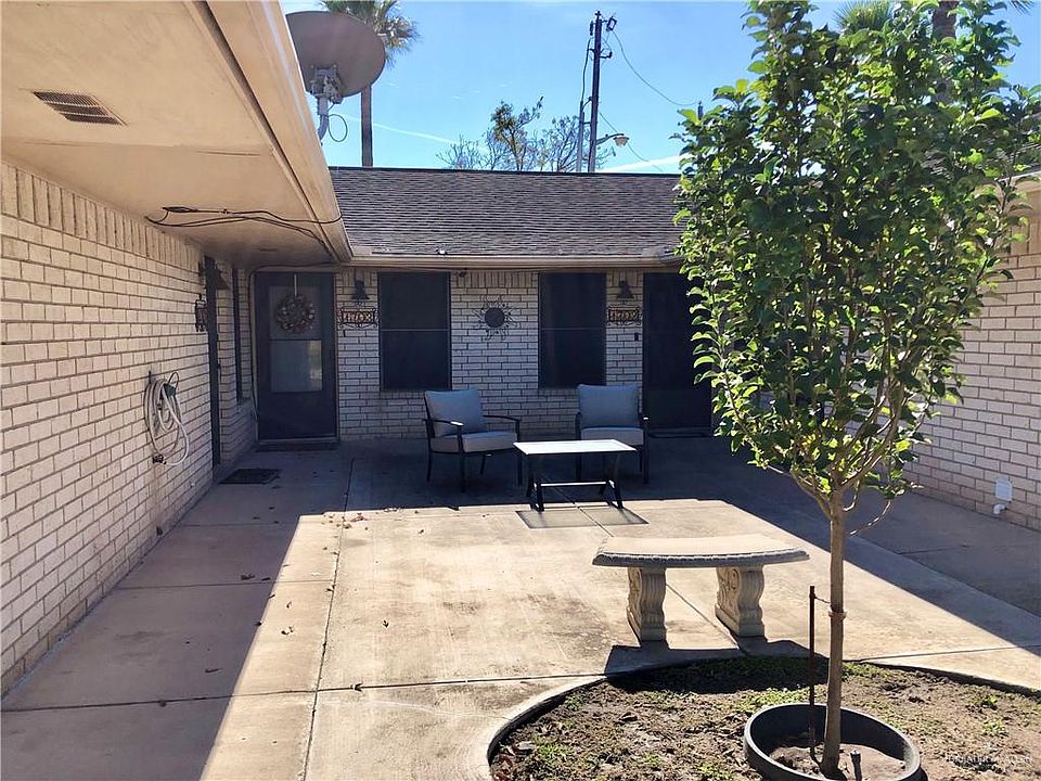 1st image of 1703 Oasis Ave #3