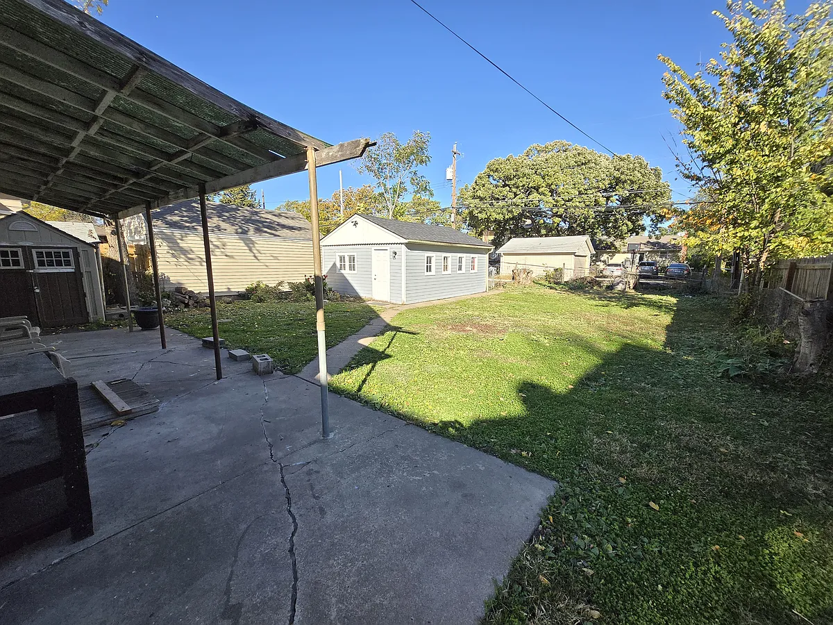 Building Photo - 832 Garfield St #1