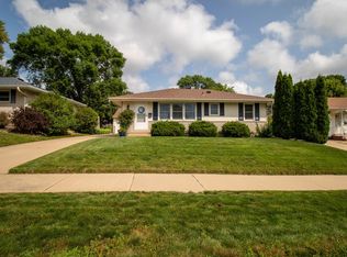 1461 Cascade St NW, Rochester, MN 55901