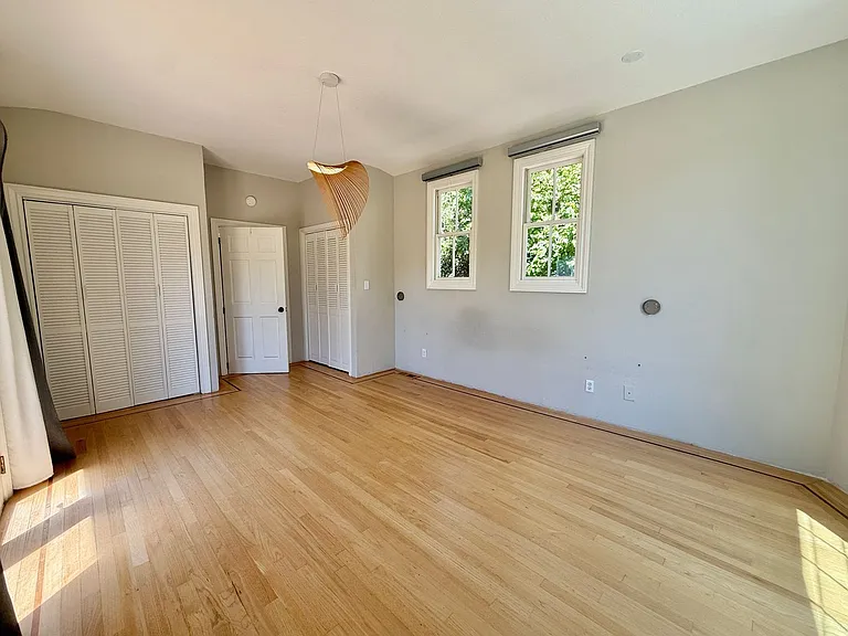 1538 62nd St — Photo 19