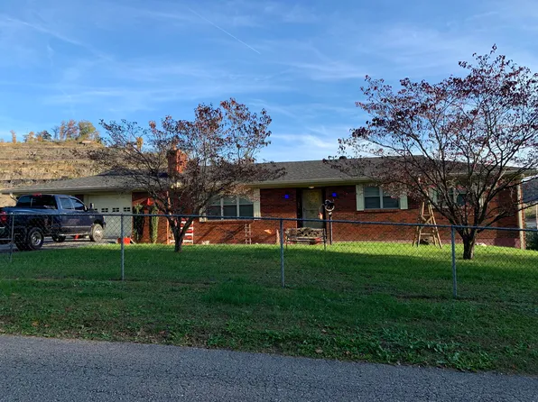 84 Blake Dr, Jackson, KY 41339