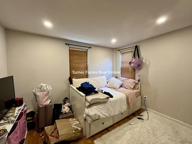 56 Crescent Ave #2R — Photo 9