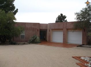 813 Dennis Way, Carlsbad, NM 88220