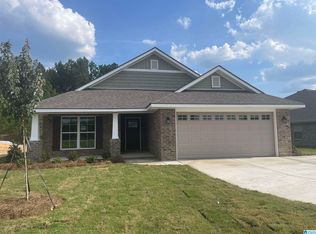 219 Waterford Lake Dr, Calera, AL 35040
