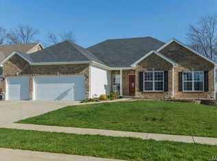 1003 Roosevelt Dr, Wentzville, MO 63385