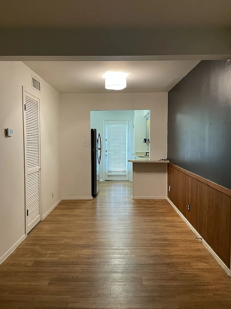 Tarrytown Flats II — Photo 2