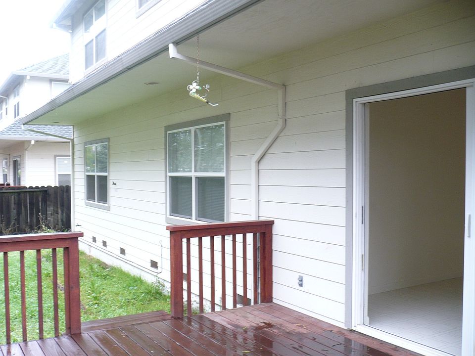 1st image of 693 Curtin Ln