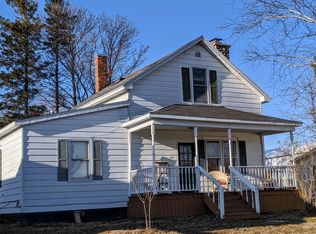 103 Dickinson St, Saint Ignace, MI 49781