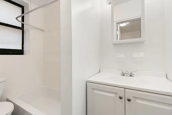 Rented by Compass | media 9