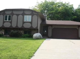 10400 National St NE, Blaine, MN 55014