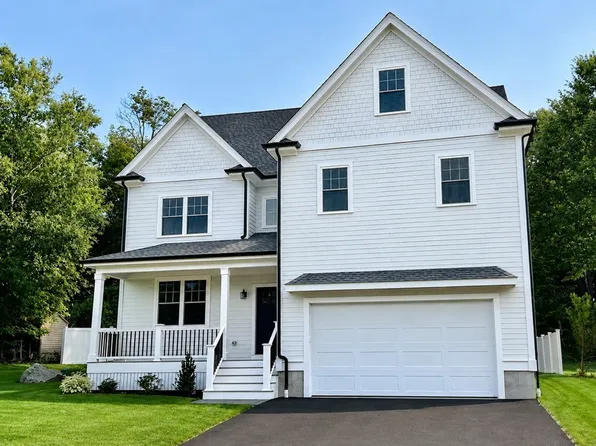 113 Warwick Ave, Waltham, MA 02452