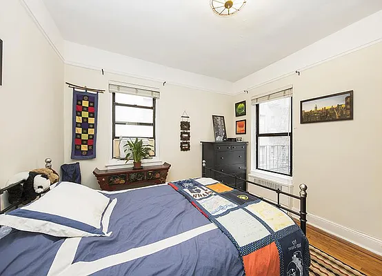 Sold by Warburg | media 3