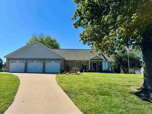 409 W Prancer Dr N, Santa Claus, IN 47579