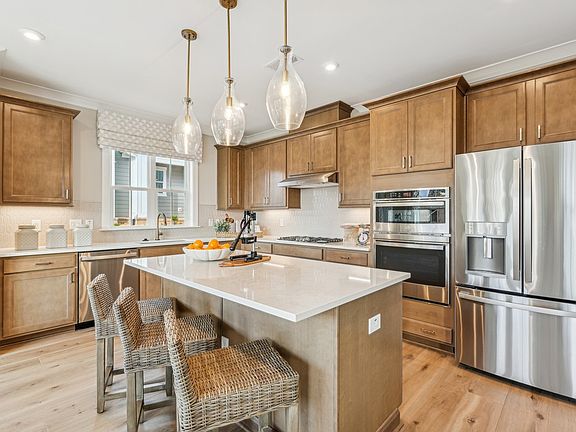 Model Kitchen *Please see design package to see accurate colors/designs for this unit
