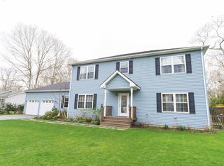 9 Dayton Ave, East Hampton, NY 11937