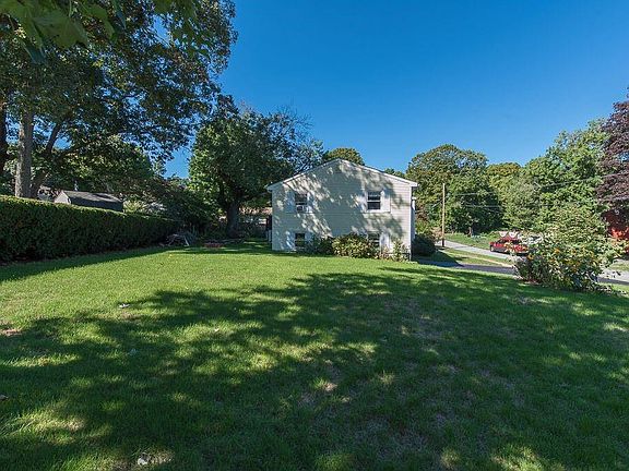 2nd image of 87 Vermont Ave