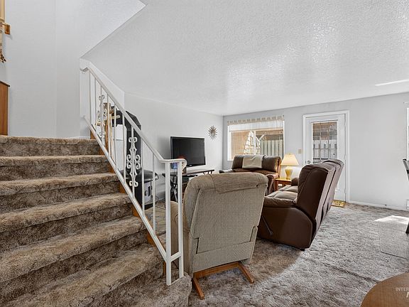 4th image of 812 Carico Ct APT B2