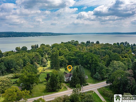 2nd image of 3036 W Lake Rd N
