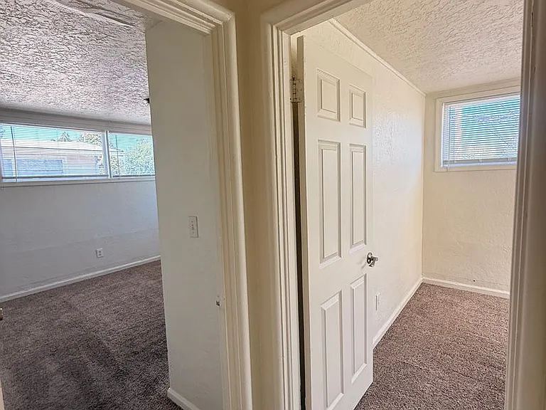 240 Baltimore St — Photo 3