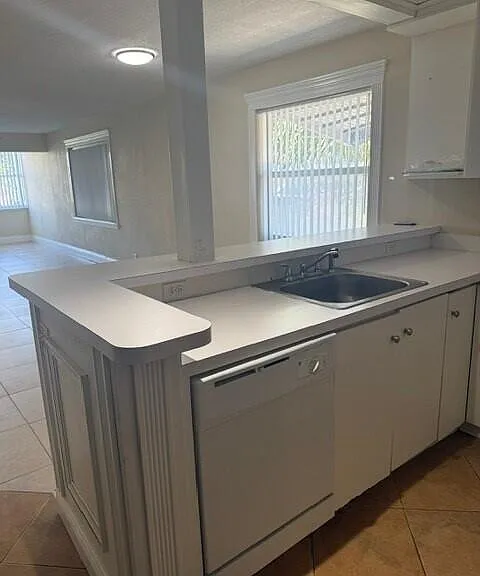 2900 SW 22nd Ave #5110 — Photo 16