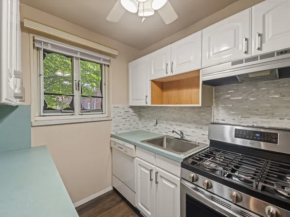 225-35 88th Avenue image 11 of 15