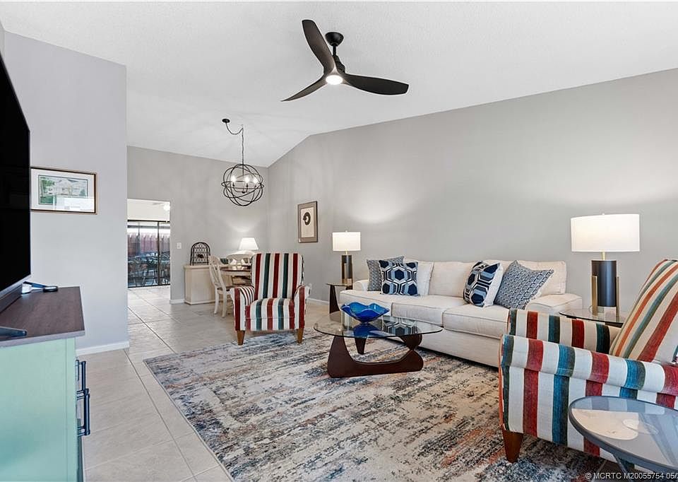 1st image of 8156 SE Villa Way